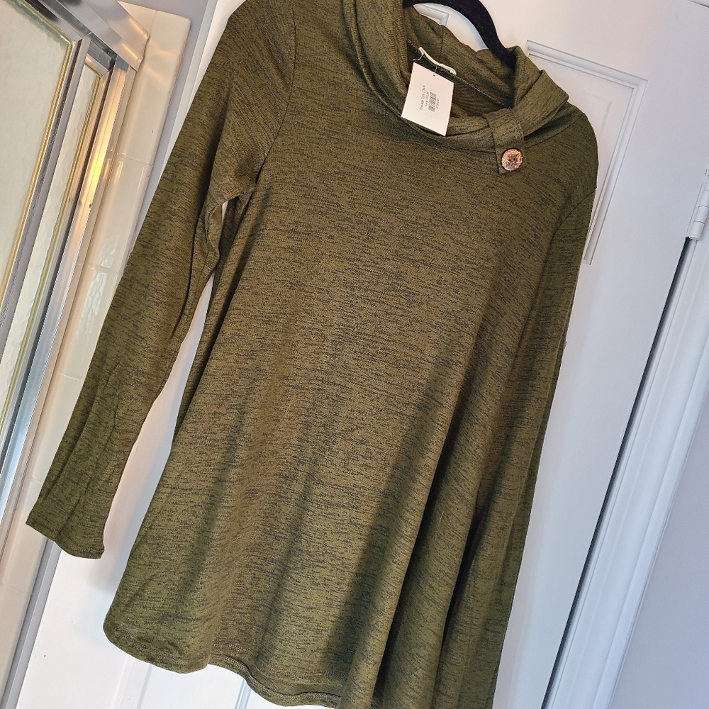 Blue Layne Boutique Long Sleeve Shirt